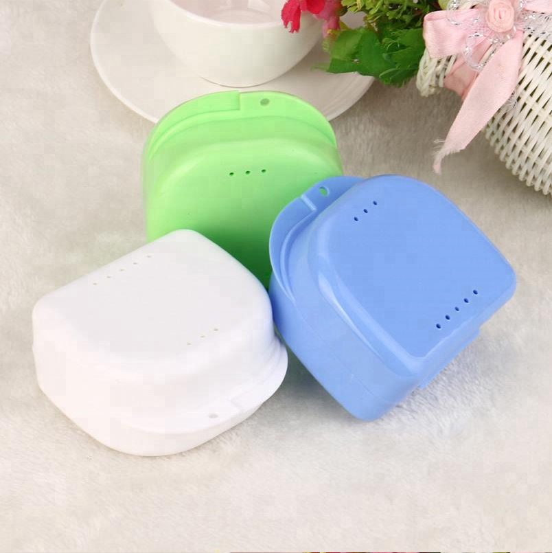 false teeth cleaner